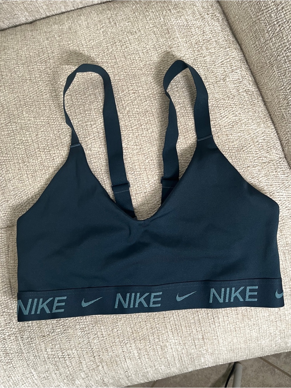 Nike Women's Teal Seamless Logo-Band Sports Bra